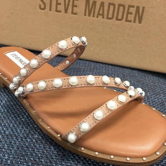 “Restock ”Steve madden Pearl flat Nude sandals C - Picture 4 of 11
